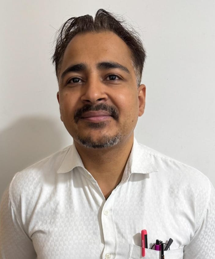 Doctors 13 Dr. Praveen Mehta
